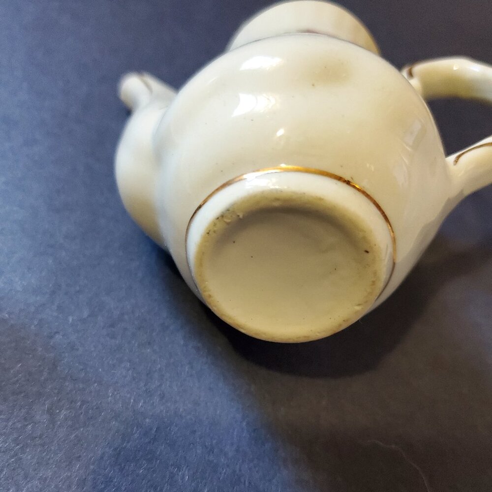 Miniature Ceramic Tea Set - Picture 10 of 16